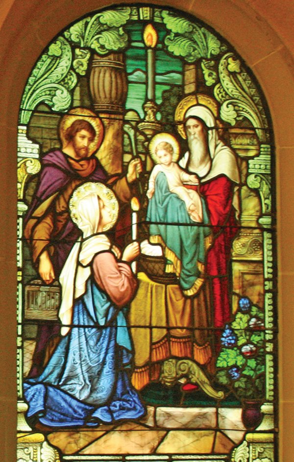 Stained glass depicting the Presentation of Jesus in the Temple, in the Shrine of Our Lady of Sorrows in Starkenburg.